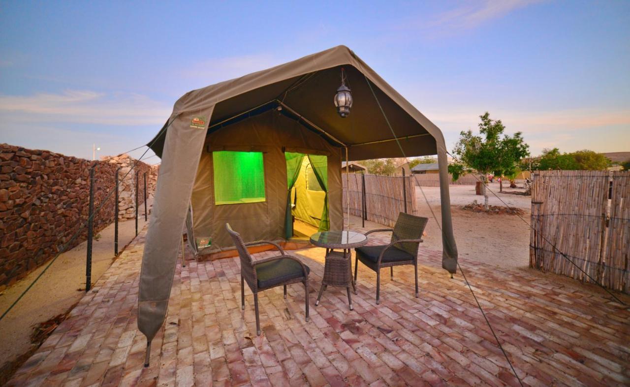 Brandberg Rest Camp Hotell Uis Exteriör bild