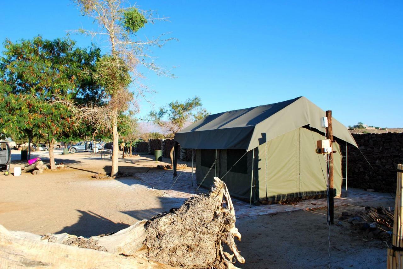 Brandberg Rest Camp Hotell Uis Exteriör bild